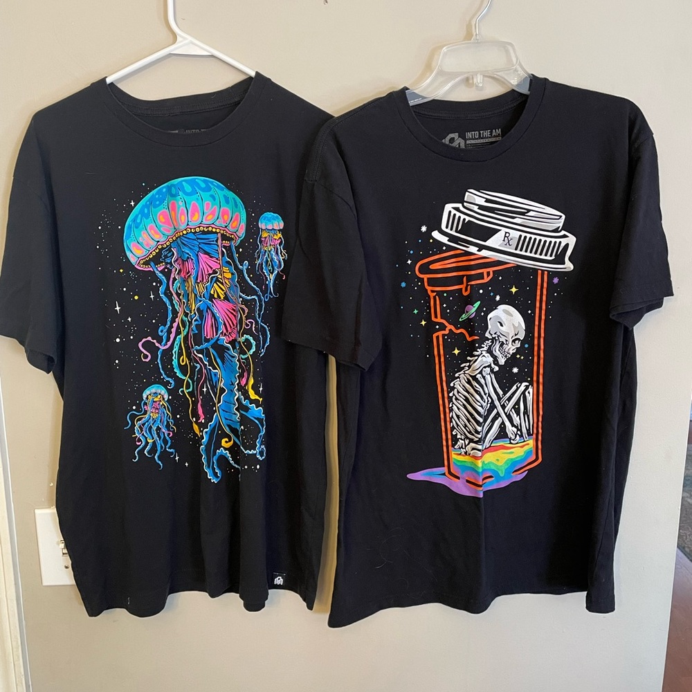 Xl Into the AM shirts
